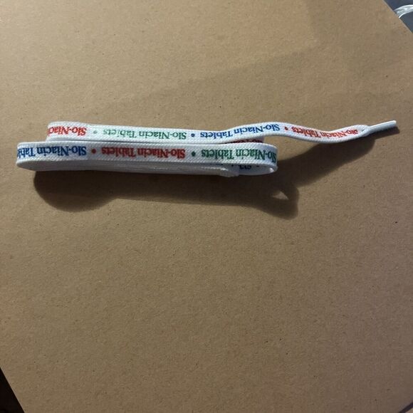 Slo-Niacin Tablets Branded Shoelaces Pharmaceutical Collectible Drug Rep Promo - Picture 1 of 4